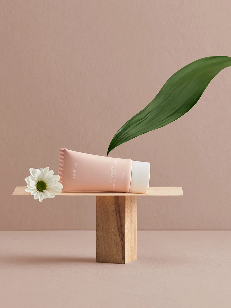 Product Hero Primary clay mask whitening