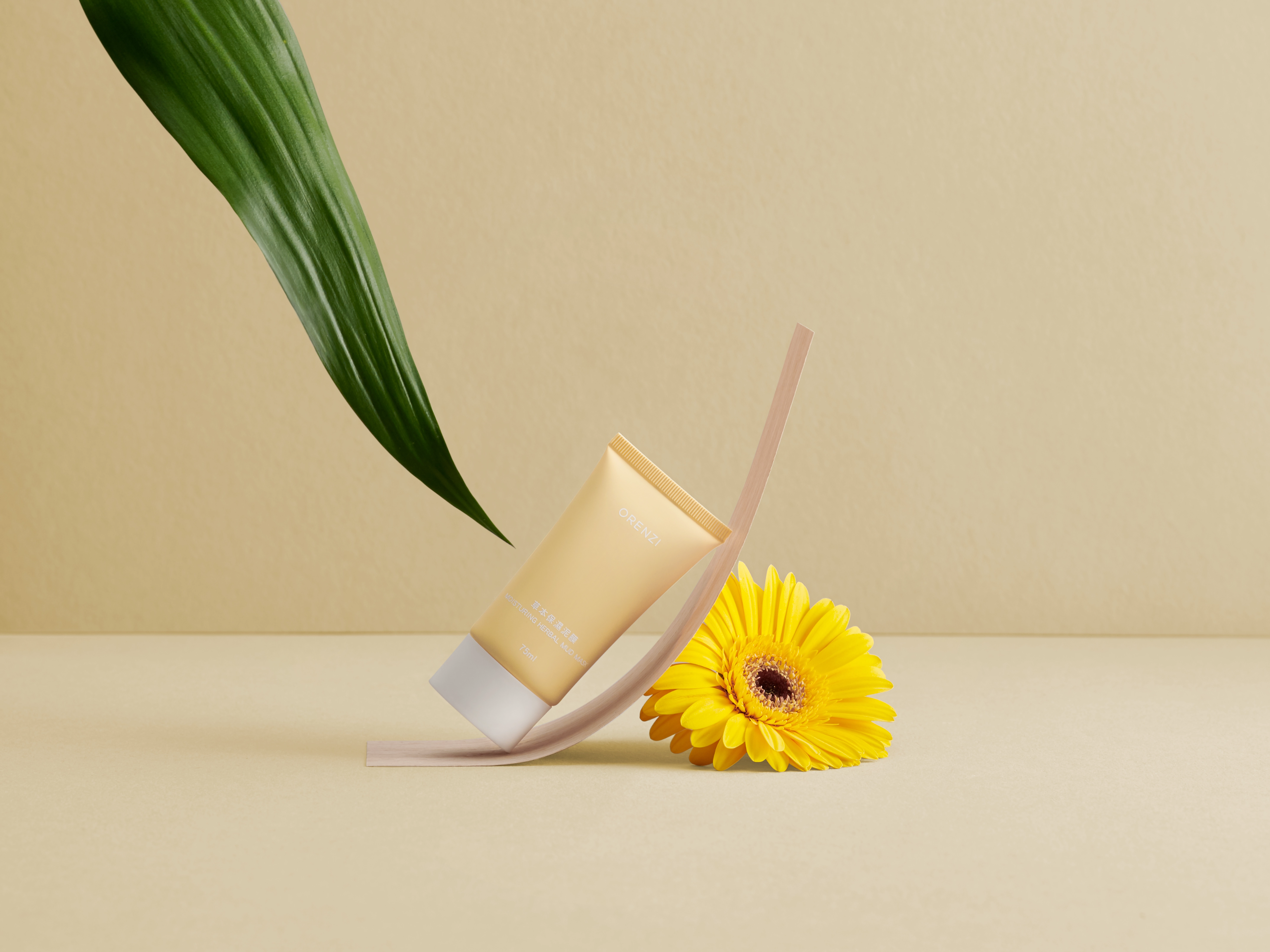 Product Hero Herbal Clay Mask: Moisturizing